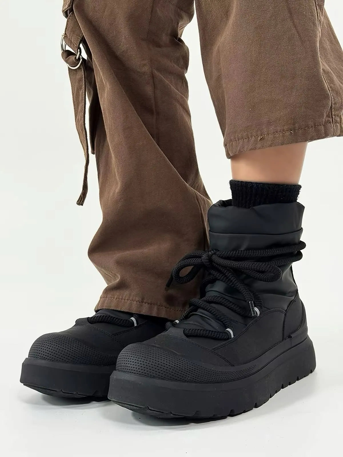 FROST BOOTS Platform Snow Boots