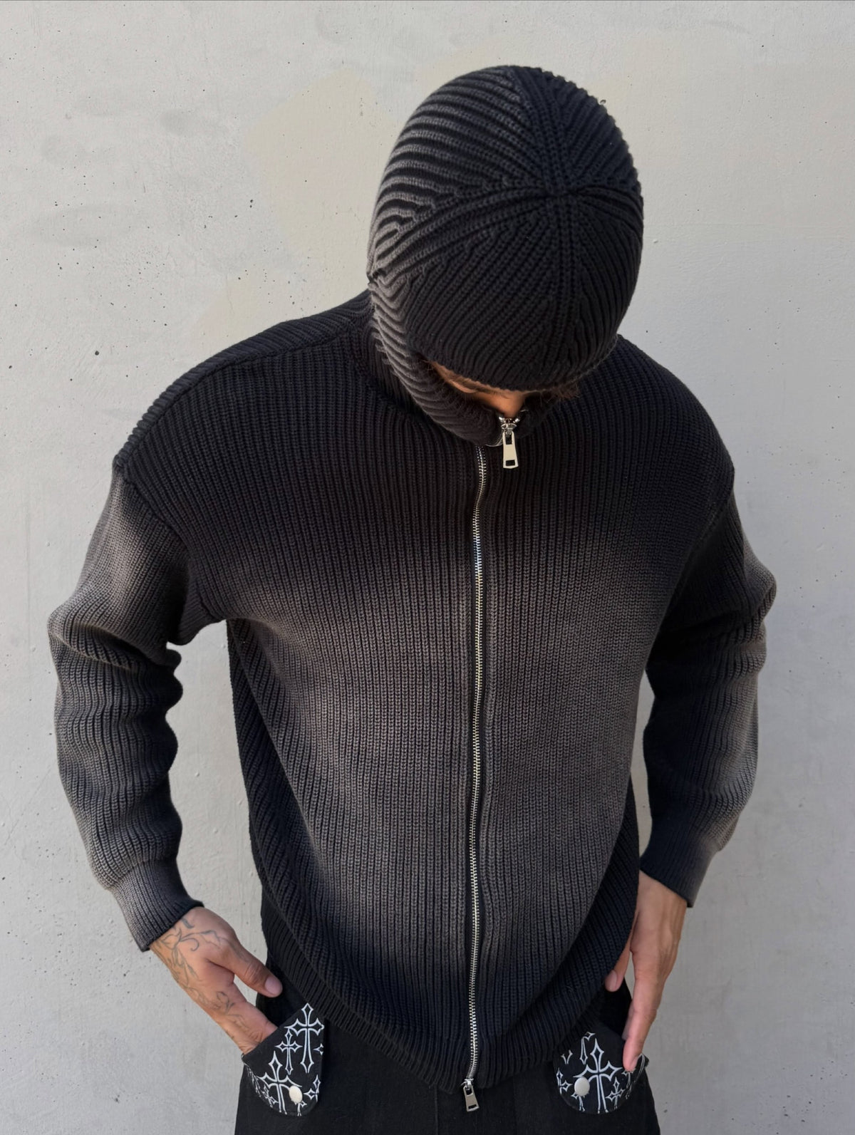 VOID ZIP Balaclava Knit Zip-Up