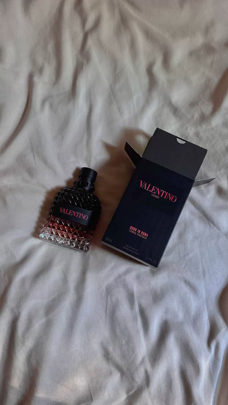 Valentino Uomo Born in Roma Intense