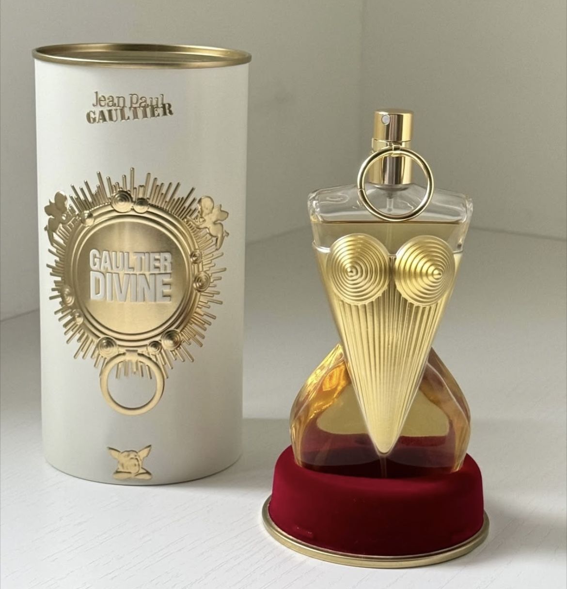 DIVINE EAU DE PARFUM